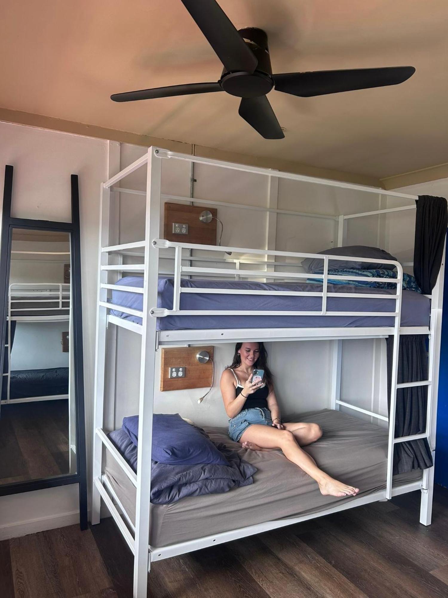 Mad Monkey Hostel Coogee Beach Randwick Esterno foto